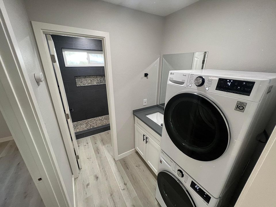 2nd image of 4485 Collwood Blvd #14