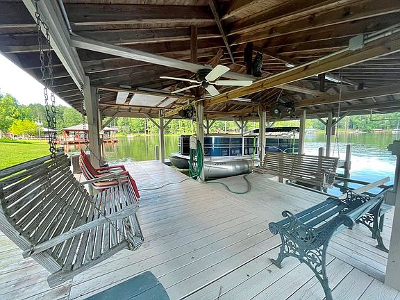 5th image of 23 Lakewood Ct