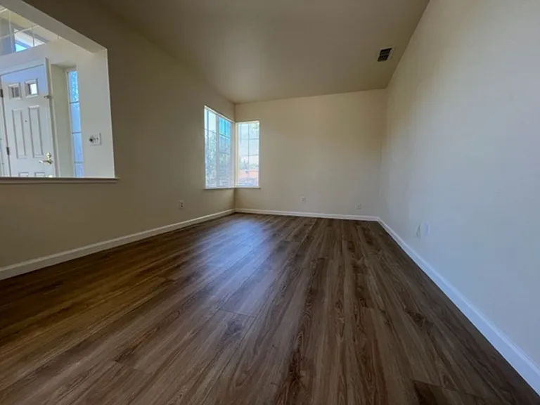4200 Buckskin Dr — Photo 4