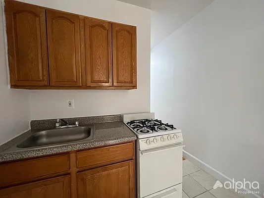 Rented by Alpha Properties NYC I LLC | media 4