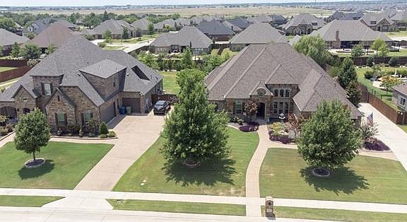 3rd image of 1414 Poppy Dr