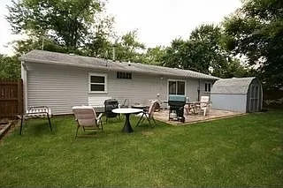 604 Goldenview Dr photo 1