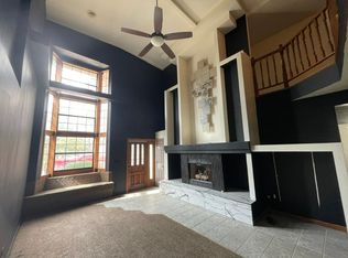 1227 S Wake Rd, New Berlin, IL 62670