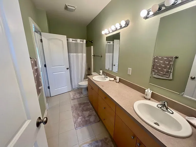 1117 Broad St #T2 — Photo 11