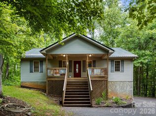 37 Leatherwood Dr #9, Candler, NC 28715
