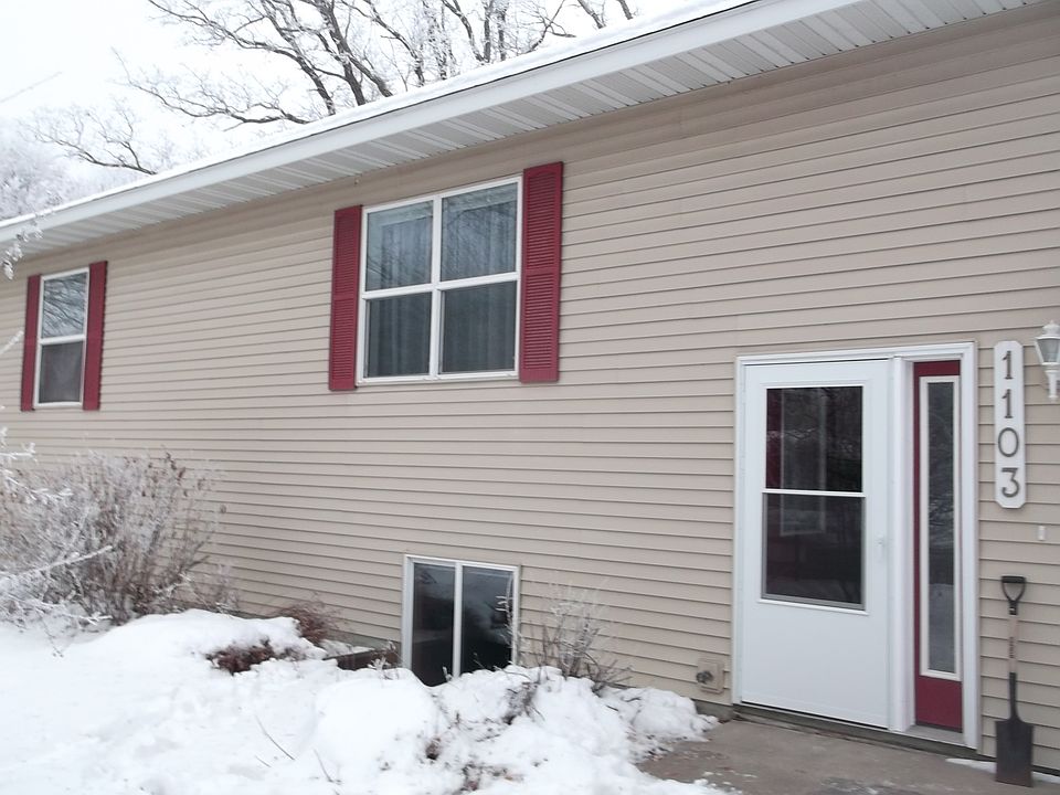 1st image of 1103 Nokomis St
