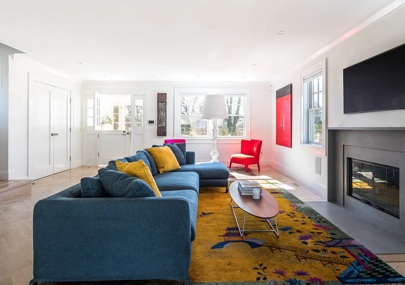 Beautifully Designed Sag Harbor Home with Private Pool — Photo 4