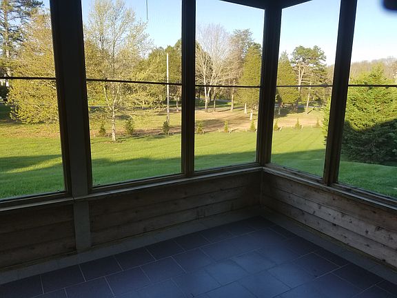 3rd image of 372 Meadow Walk Ln