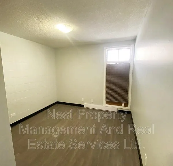 1977 Redwood St #103 — Photo 4