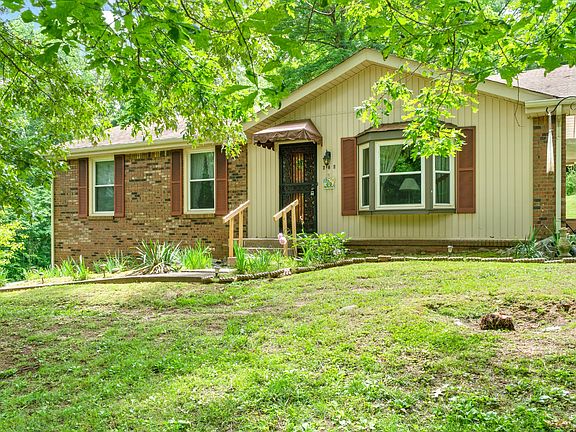 2nd image of 674 Dean Rd