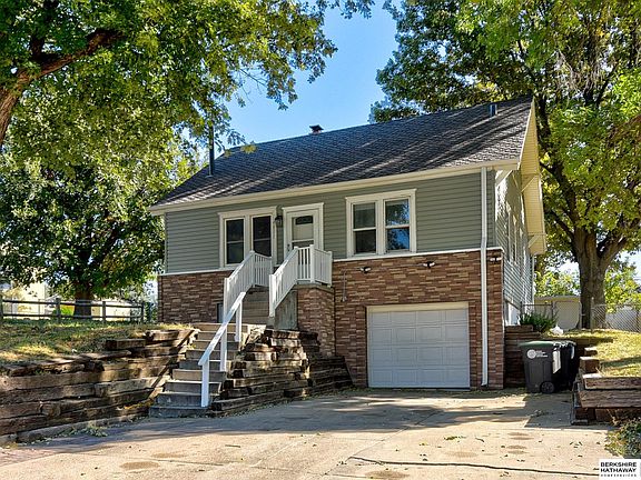 3rd image of 4811 S 49th Ave