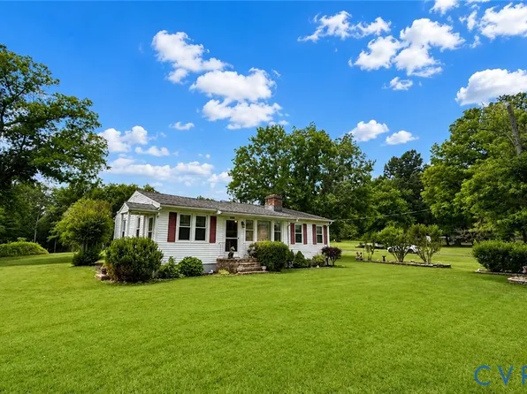 5560 W Hoover Rd, Reva, VA 22735