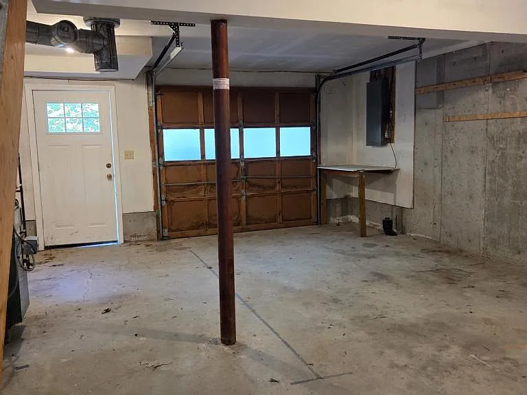 27 N Main St #7 — Photo 10
