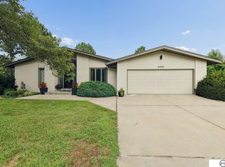 6446 W Shore Dr, Lincoln, NE 68516