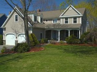 1 Davis Rd, Bedford, MA 01730