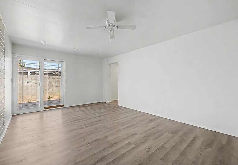 2045 E Orange St — Photo 27