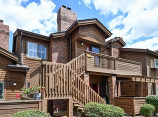 1404 Hemingway Ln #A, Saint Charles, MO 63304