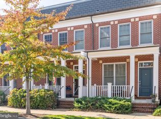 926 N Columbus St, Alexandria, VA 22314