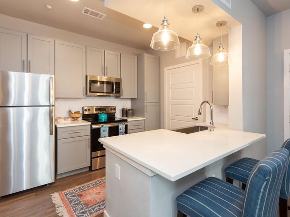 6000 Briarwood Ave #B108