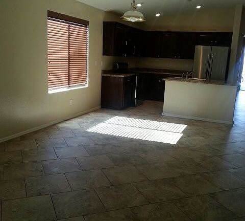 3rd image of 7805 S 48th Ln