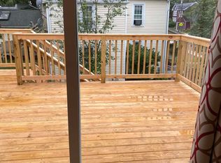 18 Center St #2, Easthampton, MA 01027