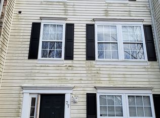 77 Gwynnswood Rd, Owings Mills, MD 21117