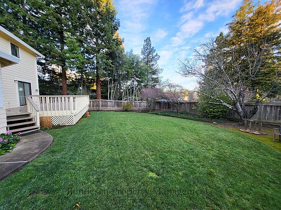 2nd image of 5 Buckeye Ct