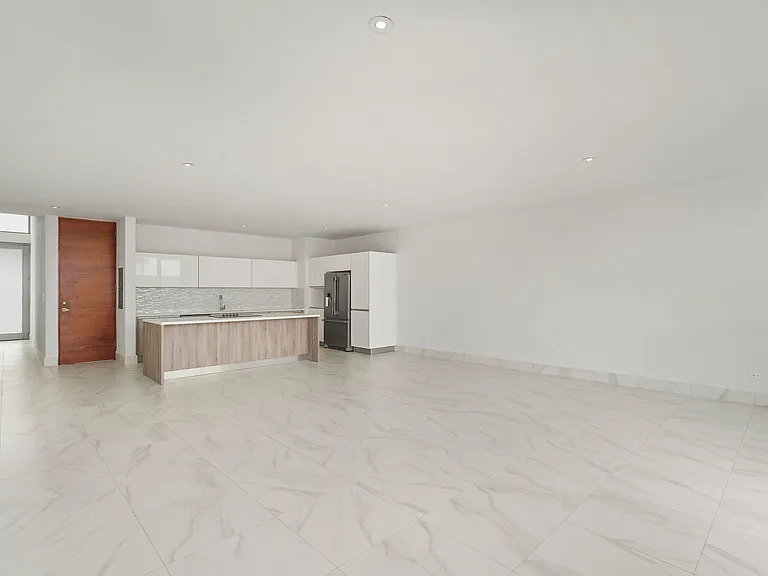 155 Chelsea — Photo 15