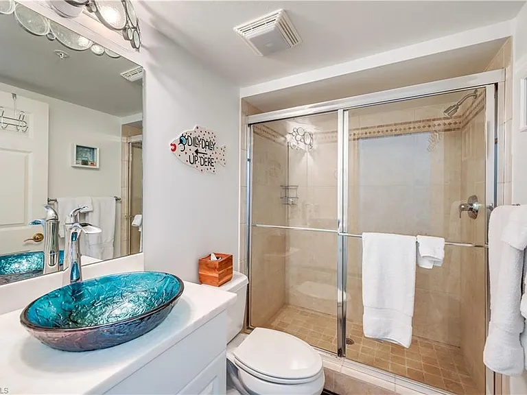 705 10th St S #301 — Photo 28