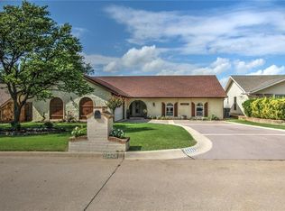 11225 Folkstone Dr, Yukon, OK 73099