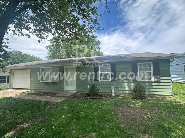 917 Timberline Dr, Danville, IL 61832
