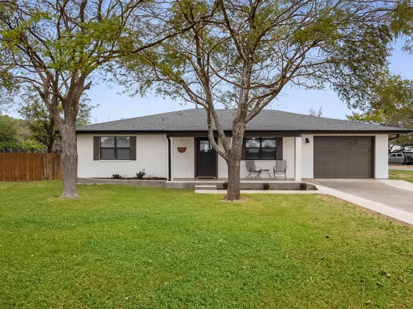 600 Liveoak, Johnson City, TX 78636