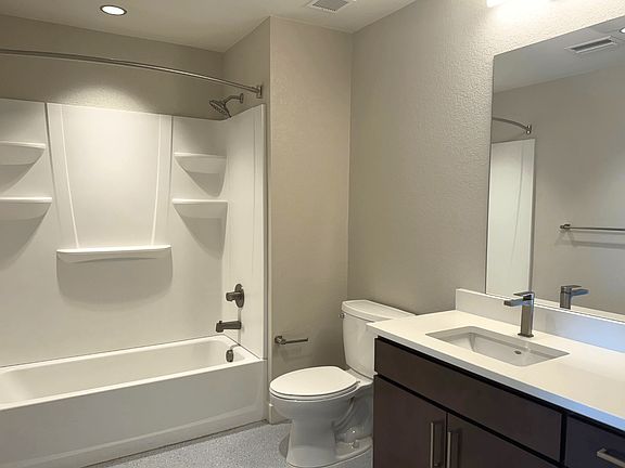 2nd image of 1390 W Alameda Ave #322