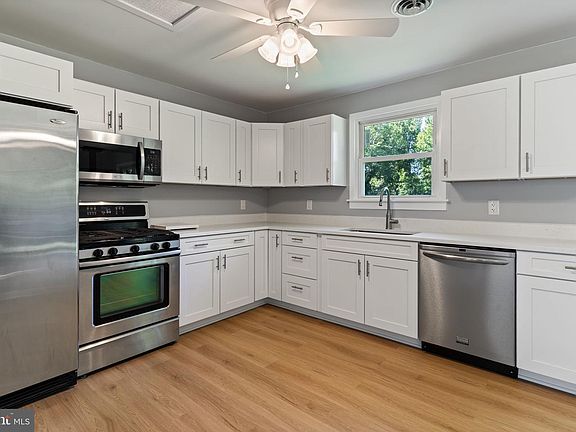 4th image of 7145 Hillbilly Pl