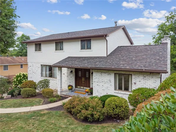 670 Vincent Dr, North Huntingdon, PA 15642