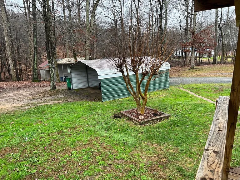 138 Sutton Ct — Photo 12