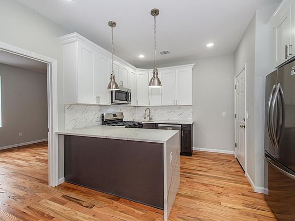 4th image of 73 Brookwood St #1LL