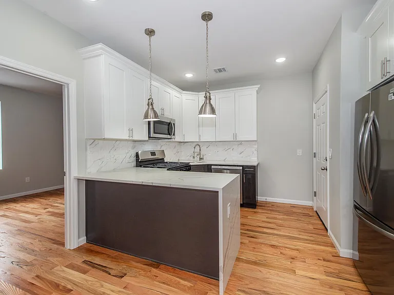 73 Brookwood St #1LL — Photo 4