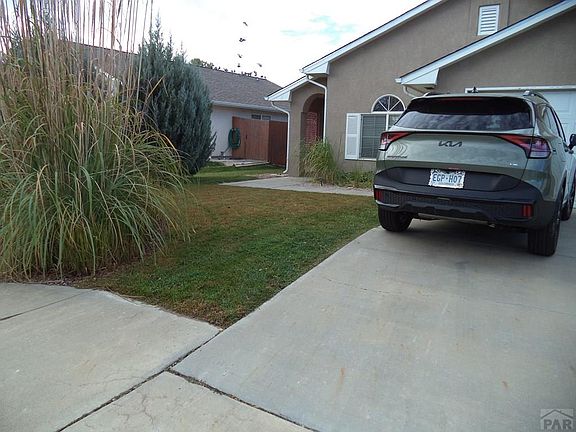 2nd image of 807 Ardath Ln