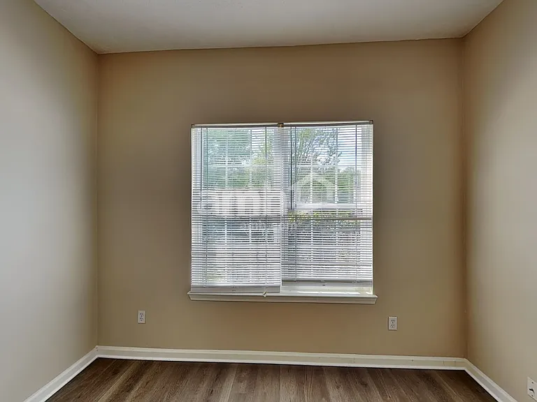 4284 Wood Cove Dr — Photo 13