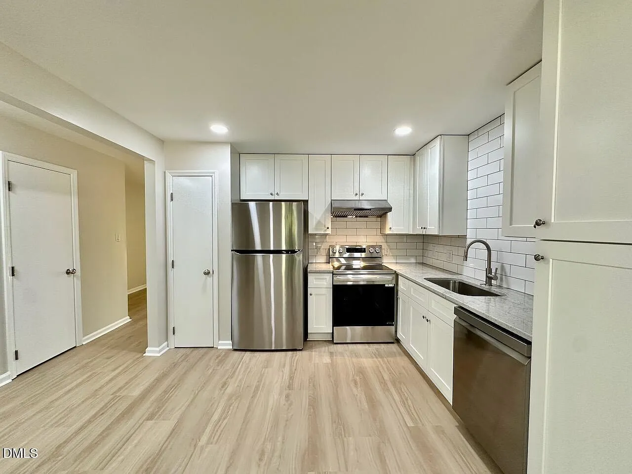 2 bed, 2.5 bath, 1225 sqft, $1,725 — Photo 4