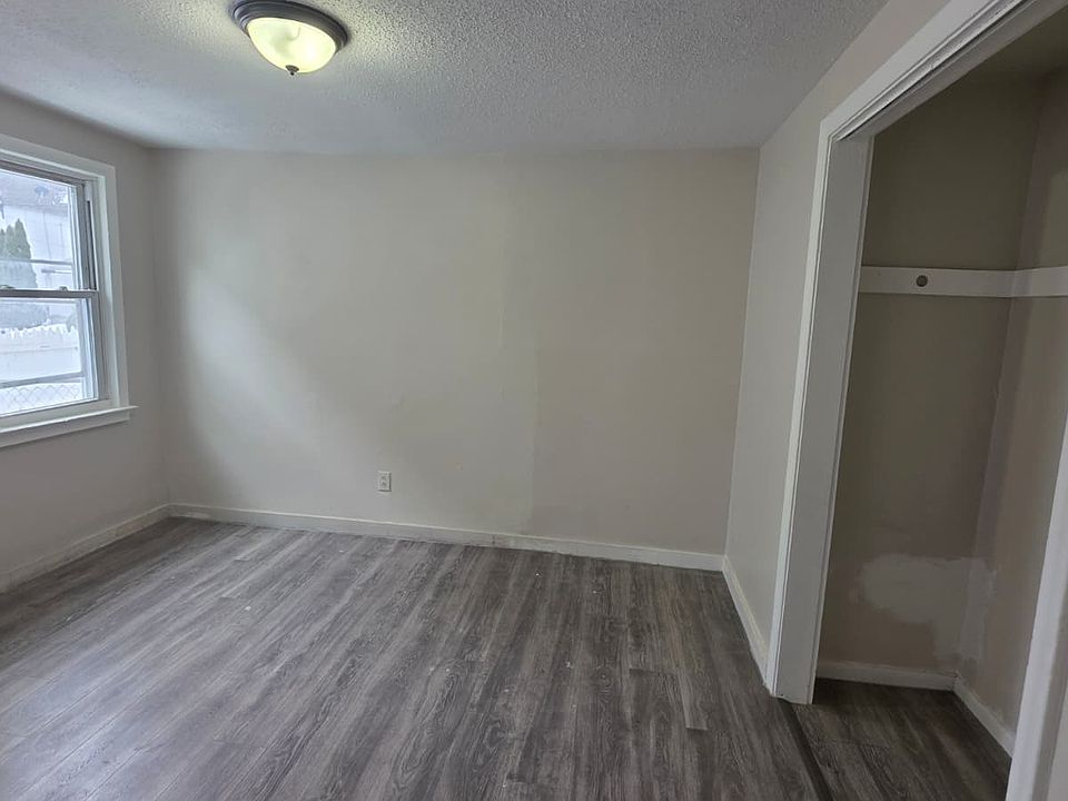 1st image of 43 Elliott St #1