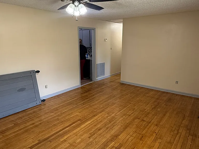 110 Willow St — Photo 17