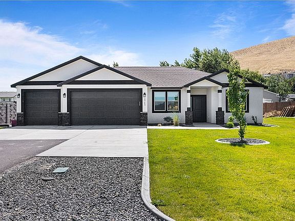5th image of 3763 Curtis Dr