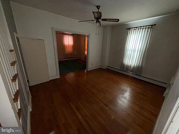 5th image of 23 E Mohn St