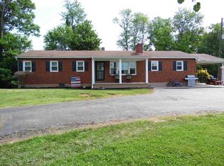 541 Webster Heights Rd, Roanoke, VA 24012