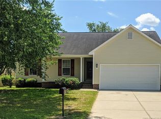 1445 Middlesbrough Dr, Fayetteville, NC 28306