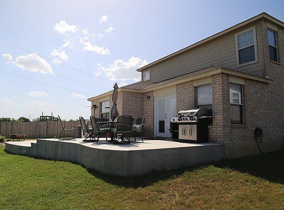 5th image of 360 Copper Wood Dr