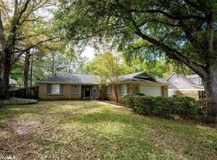 593 Ridgewood Dr, Daphne, AL 36526