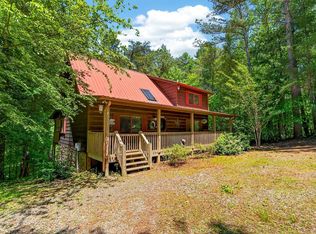 239 Reindeer Ln, Talking Rock, GA 30175